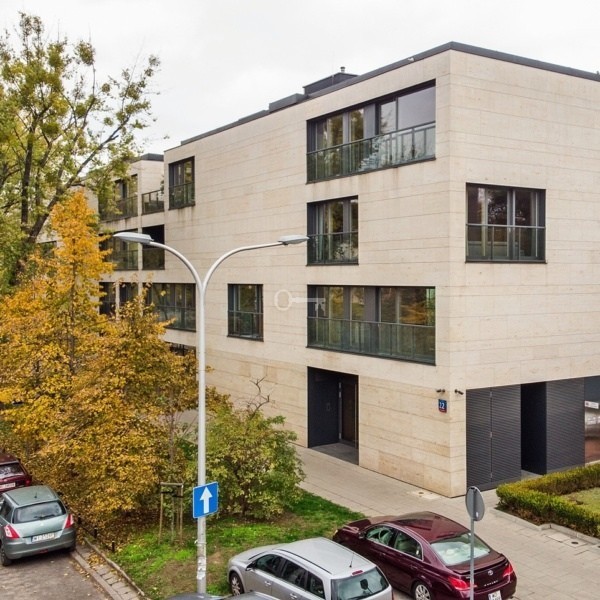 rezydencja łowicka widok z zewnątrz