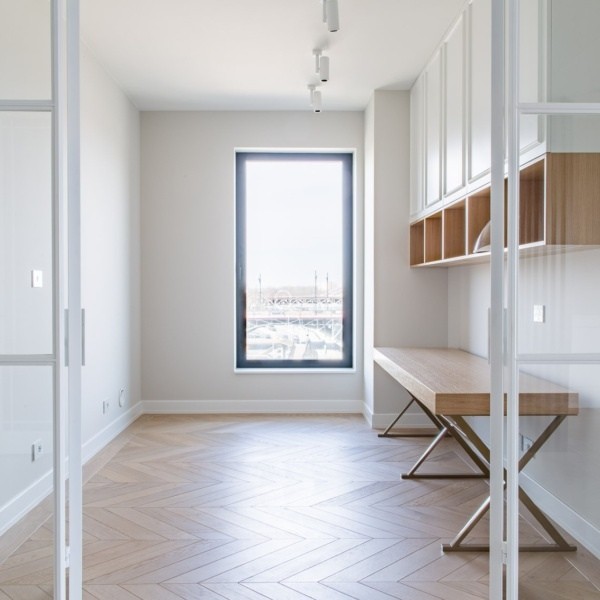 the-tides-warszawa-apartament-z-biurem