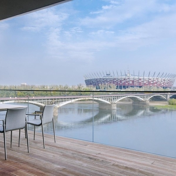 the-tides-warszawa-widok-na-stadion-narodowy-z-tarasu